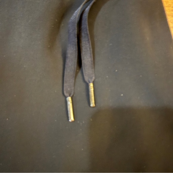 Lululemon On The Fly Jogger Black - Size 4 - Picture 6 of 7